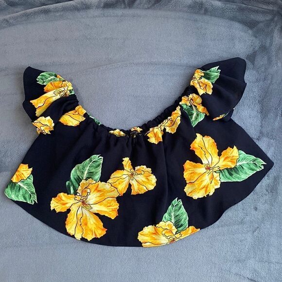 Zara Basic Collection Floral Crop Top Size Small - Picture 9 of 9